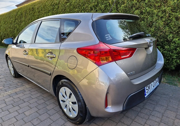 Toyota Auris cena 45900 przebieg: 55000, rok produkcji 2015 z Mikołów małe 22